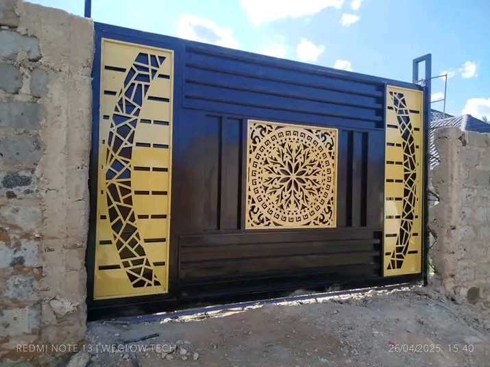 Sliding gates